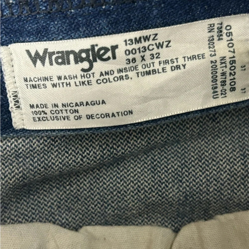 Distressed Wrangler Western Style Jeans